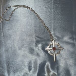 Robin Hood Robin of Locksley 3" Pewter Cross Pendant and Chain 28" Excellent